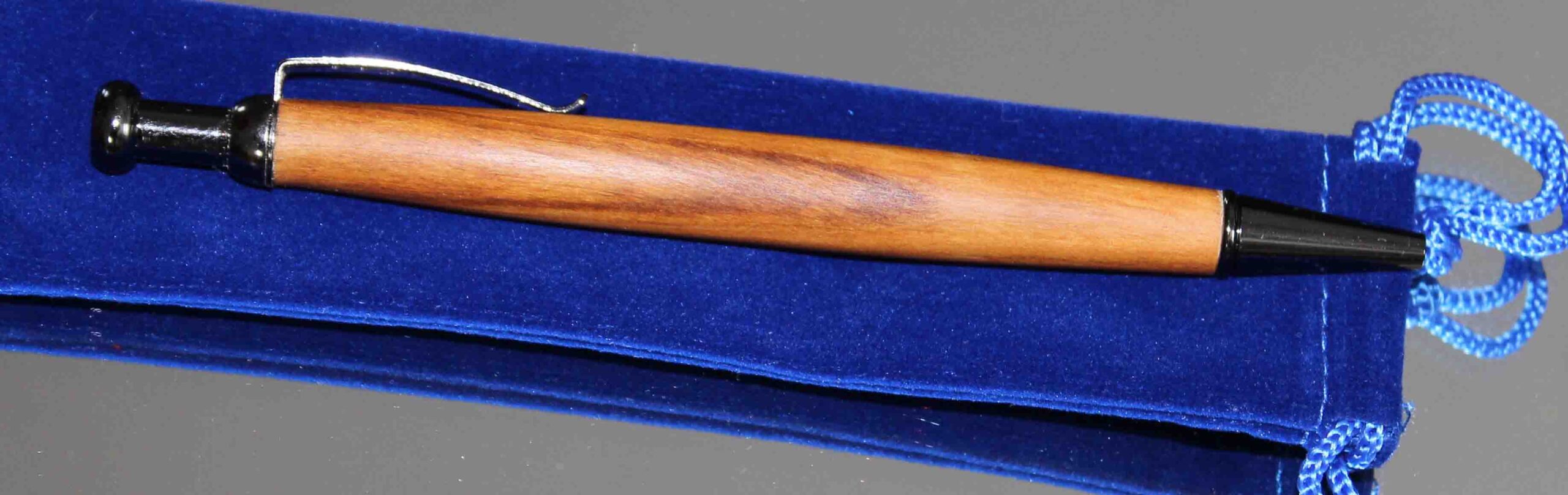 Kirschbaum - Druckkugelschreiber mit Nadelclip – Bild 5